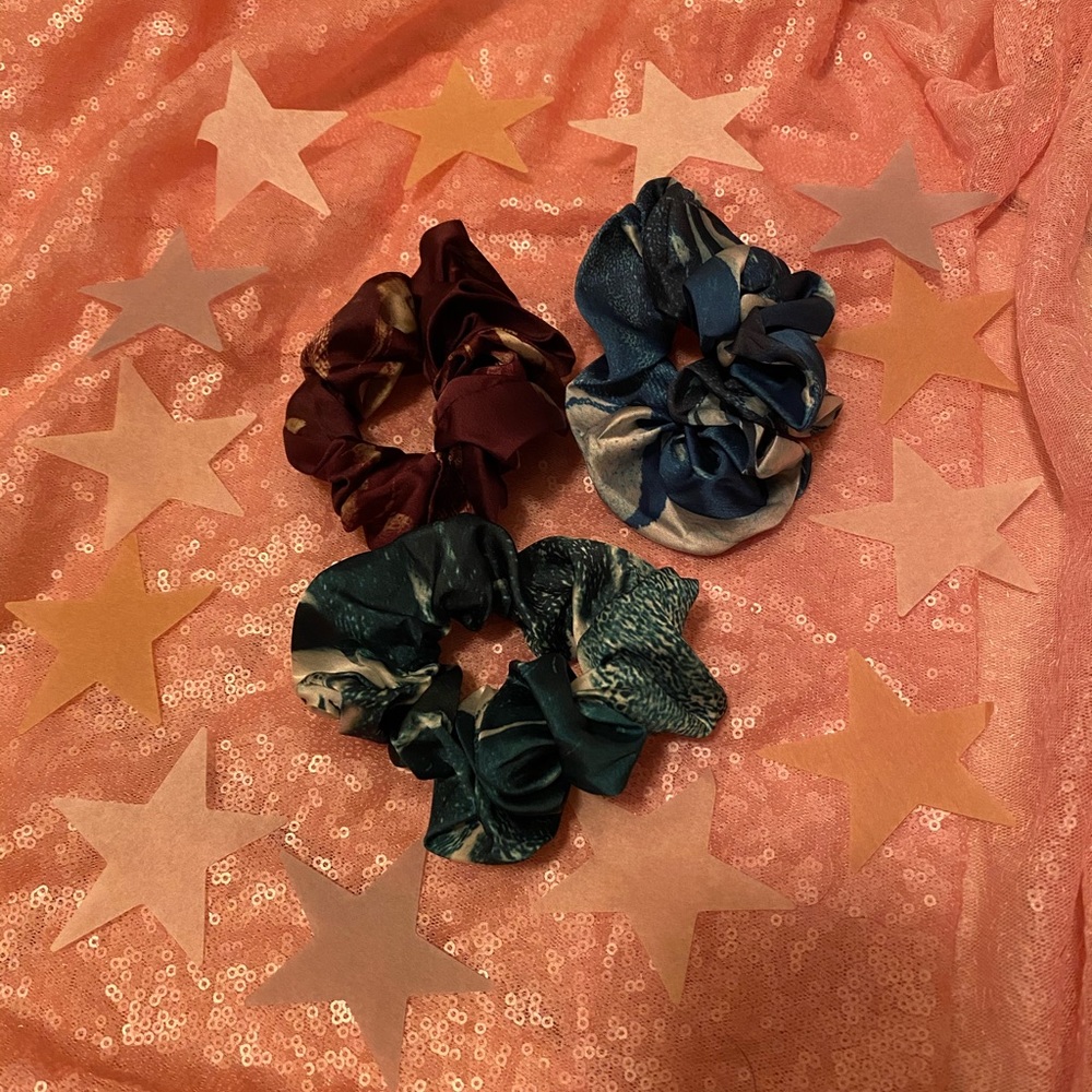 bundle of taylor swift scrunchies hair ties set 8 - Picture 12 of 16